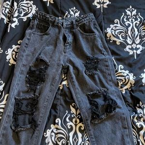 RIPPED BOYFRIEND JEANS!!